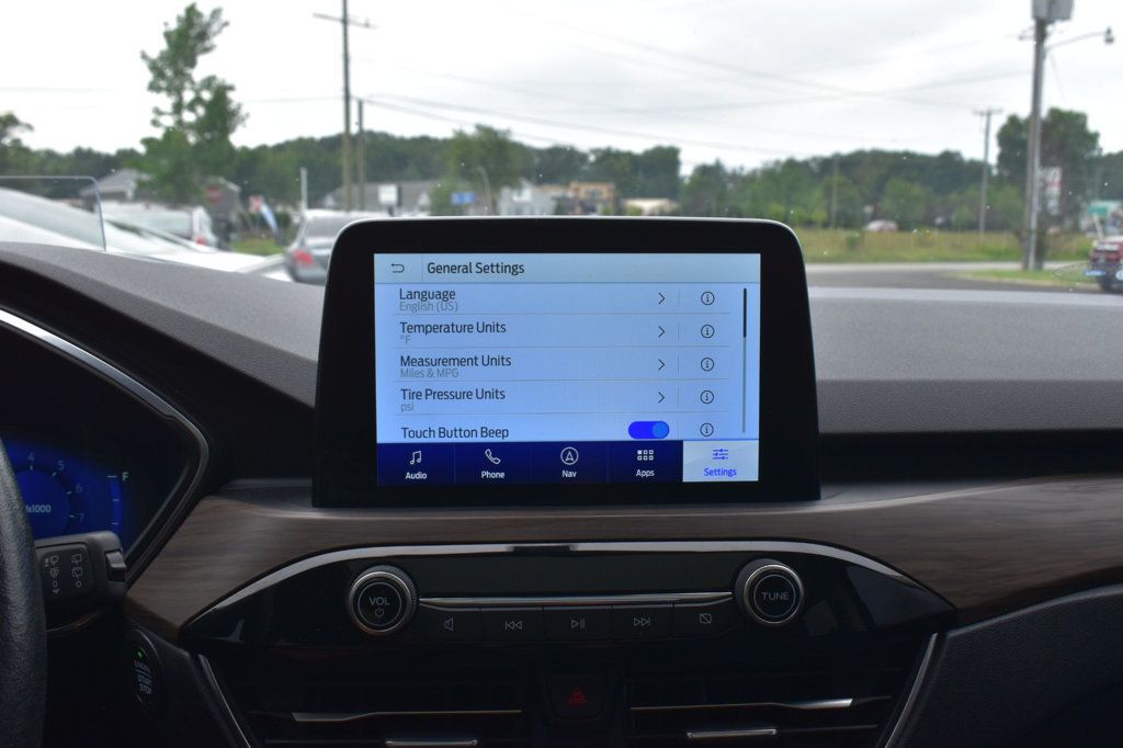 2020 Ford Escape Titanium AWD - 23067706 - 44