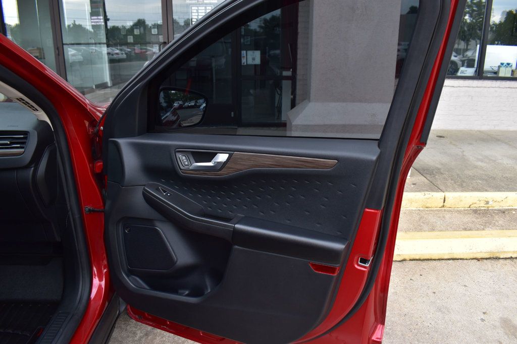 2020 Ford Escape Titanium AWD - 23067706 - 59