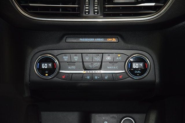 2020 Ford Escape Titanium AWD - 22902859 - 31