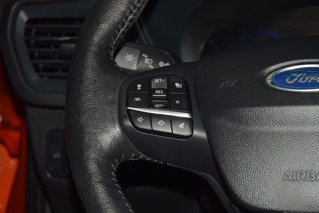 2020 Ford Escape Titanium AWD - 22902859 - 36