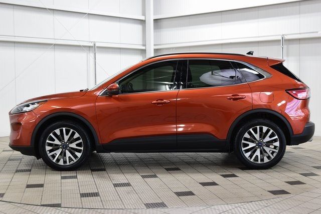 2020 Ford Escape Titanium AWD - 22902859 - 3