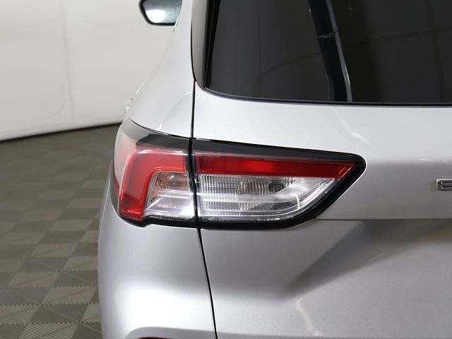 2020 Ford Escape Titanium AWD - 22941615 - 15