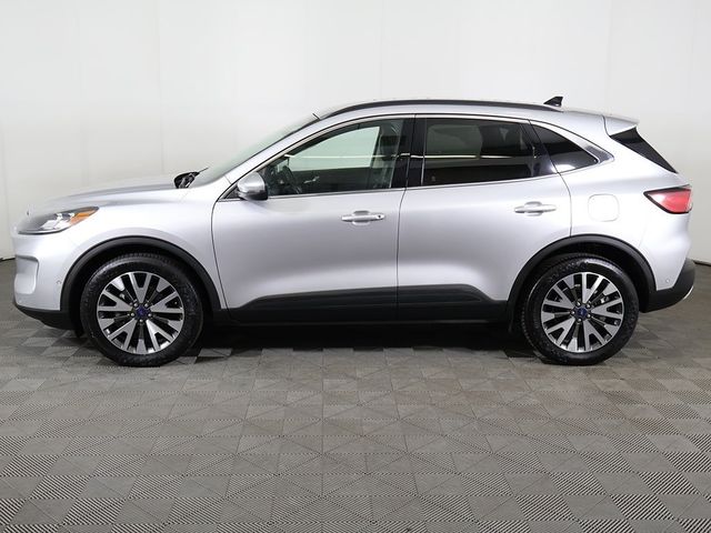 2020 Ford Escape Titanium AWD - 22941615 - 17