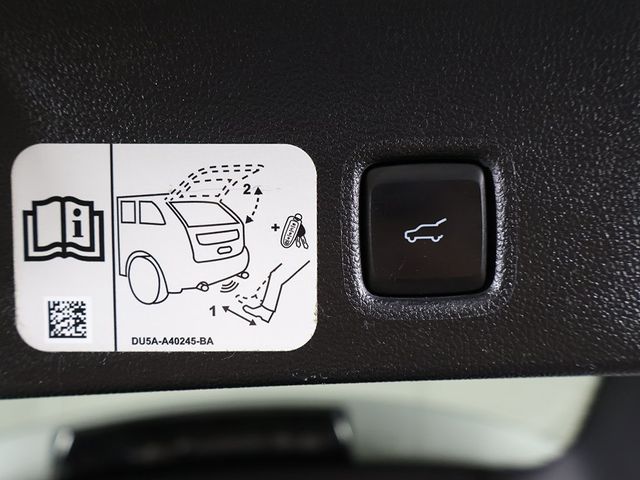 2020 Ford Escape Titanium AWD - 22941615 - 20