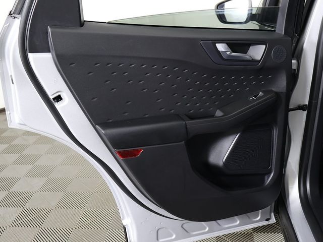 2020 Ford Escape Titanium AWD - 22941615 - 25