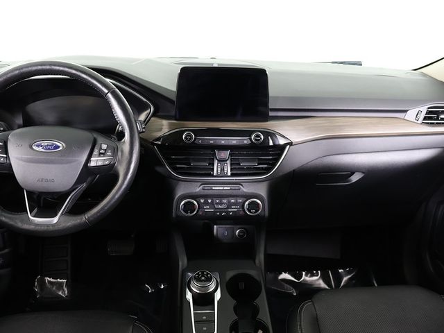 2020 Ford Escape Titanium AWD - 22941615 - 34