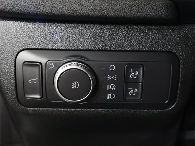 2020 Ford Escape Titanium AWD - 22941615 - 37