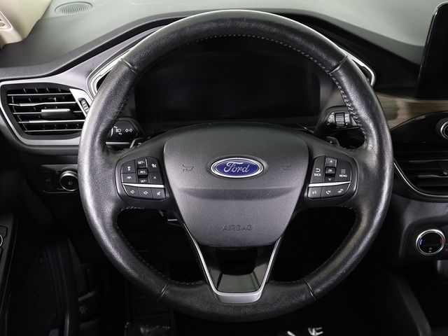 2020 Ford Escape Titanium AWD - 22941615 - 38
