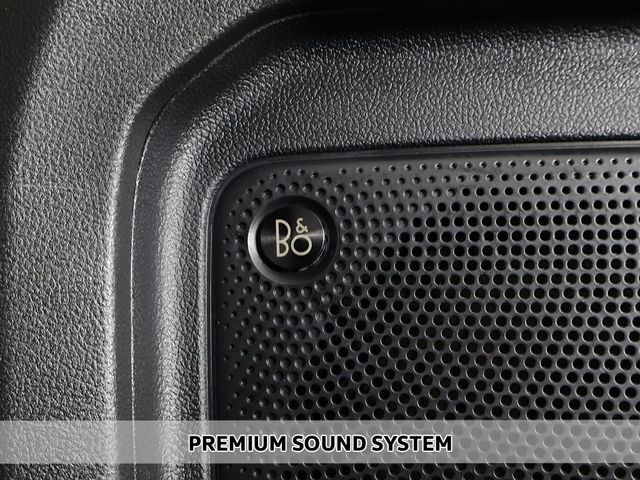 2020 Ford Escape Titanium AWD - 22941615 - 3