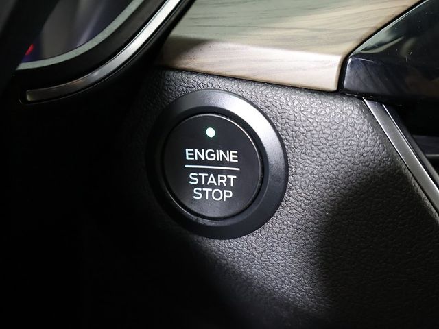 2020 Ford Escape Titanium AWD - 22941615 - 39