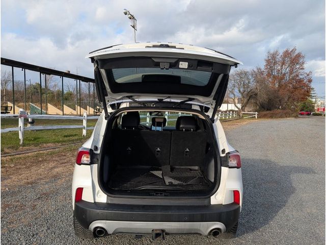 2020 Ford Escape Titanium AWD - 22945259 - 12