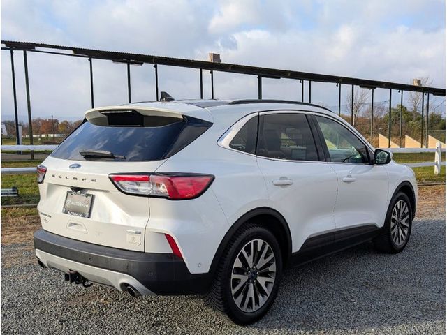 2020 Ford Escape Titanium AWD - 22945259 - 6