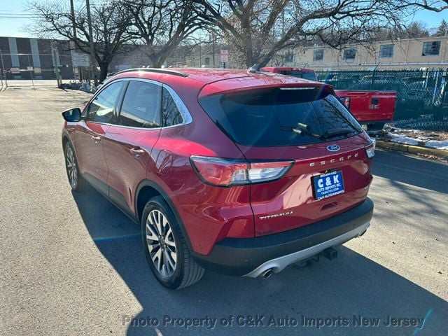 2020 Ford Escape Titanium AWD - 22764960 - 14