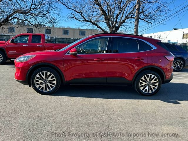 2020 Ford Escape Titanium AWD - 22764960 - 16