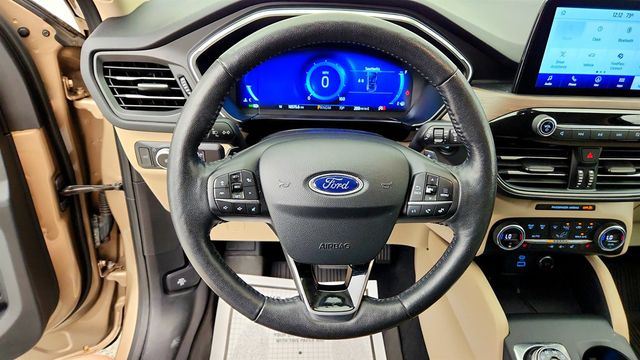 2020 Ford Escape Titanium AWD - 23036241 - 12