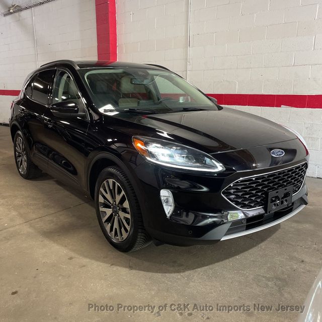 2020 Ford Escape Titanium AWD,PREMIUM PACKAGE,PANORAMA,NAV,CO-PILOT360,HEADS UP - 23014843 - 4