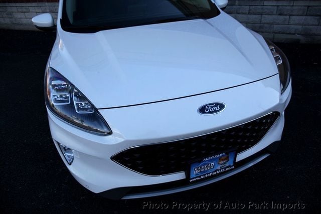 2020 Ford Escape Titanium - Photo 14