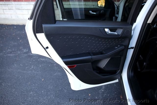 2020 Ford Escape Titanium - Photo 40