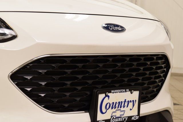 2020 Ford Escape Titanium Hybrid AWD - 22893695 - 10