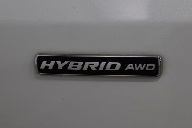 2020 Ford Escape Titanium Hybrid AWD - 22893695 - 20