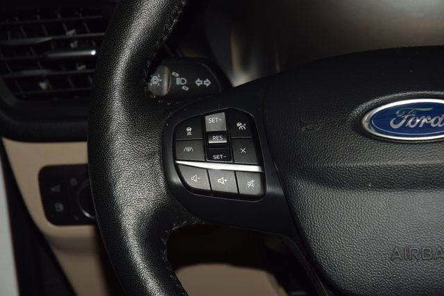 2020 Ford Escape Titanium Hybrid AWD - 22893695 - 38