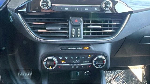 2020 Ford Escape Titanium Hybrid AWD - 22921105 - 25