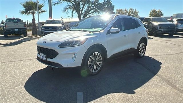 2020 Ford Escape Titanium Hybrid AWD - 22921105 - 6