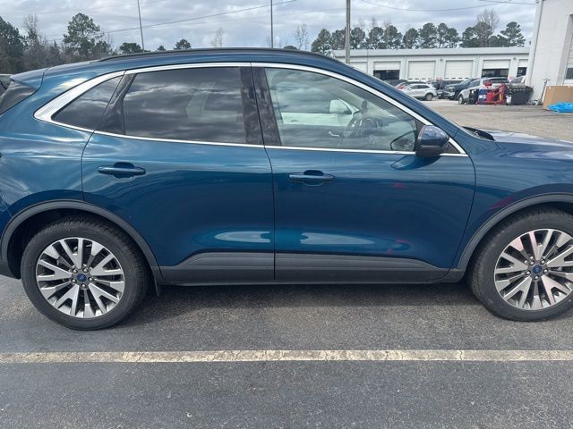 2020 Ford Escape Titanium Hybrid AWD - 22995960 - 2