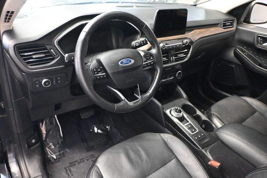 Ford Escape photo 10
