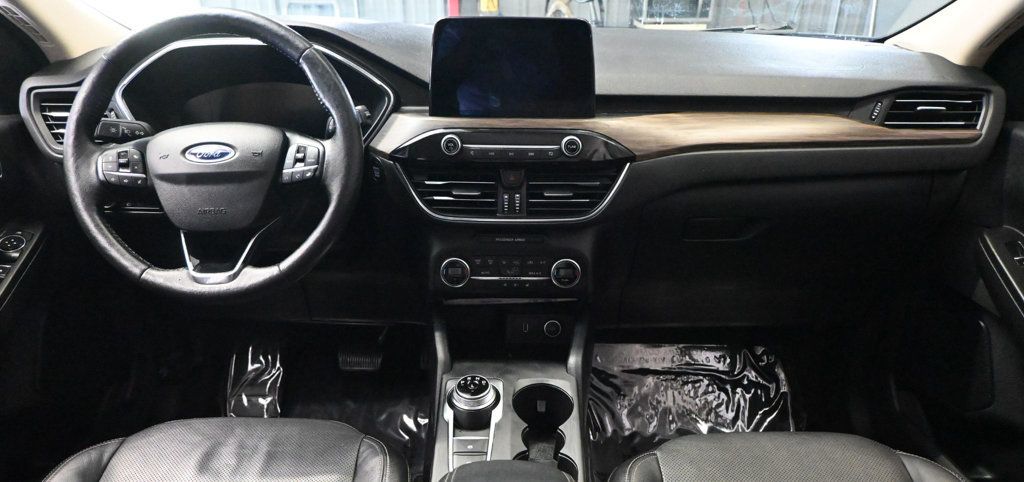 Ford Escape photo 11