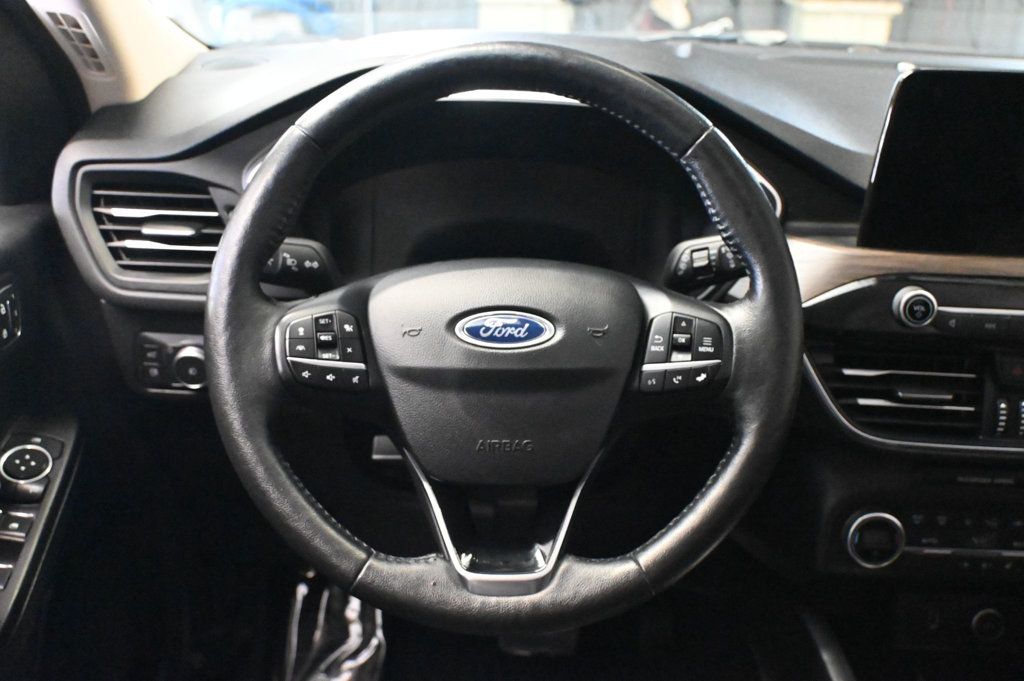 Ford Escape photo 13
