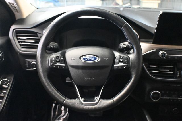 2020 Ford Escape Titanium Hybrid FWD - 23071622 - 12
