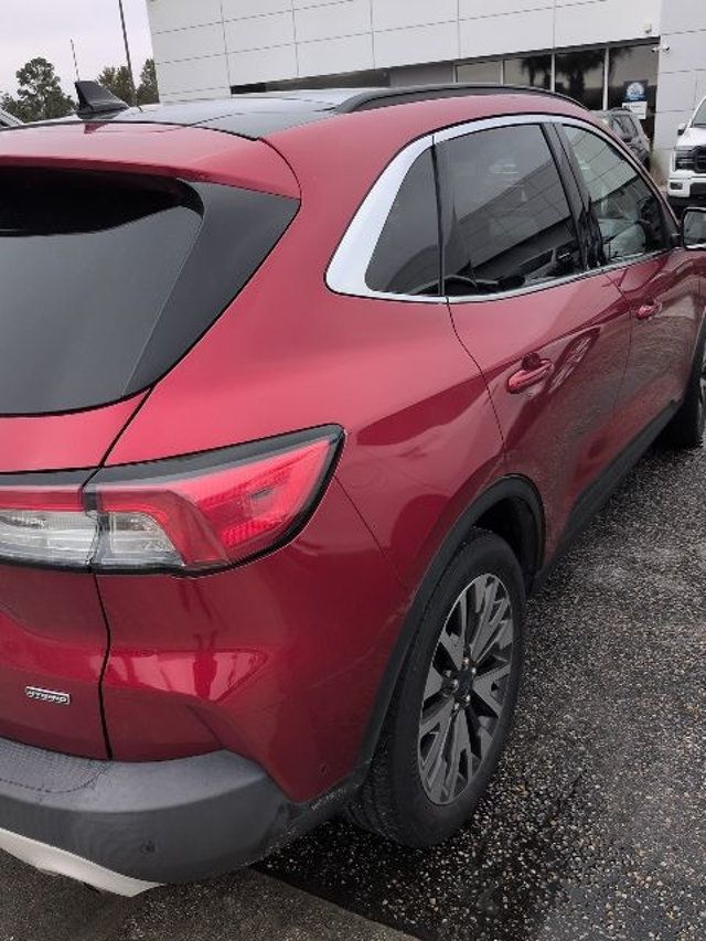 2020 Ford Escape Titanium Hybrid FWD - 22940588 - 2