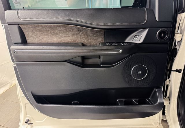 2020 Ford Expedition LIMITED 4WD - 23097261 - 13