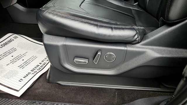 2020 Ford Expedition Limited 4x4 w/ Panoramic Vista Roof & Voice Activated Touch Nav. - 22956676 - 11