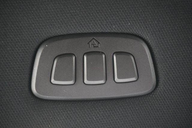 2020 Ford Expedition XLT 4x2 - 22997055 - 21