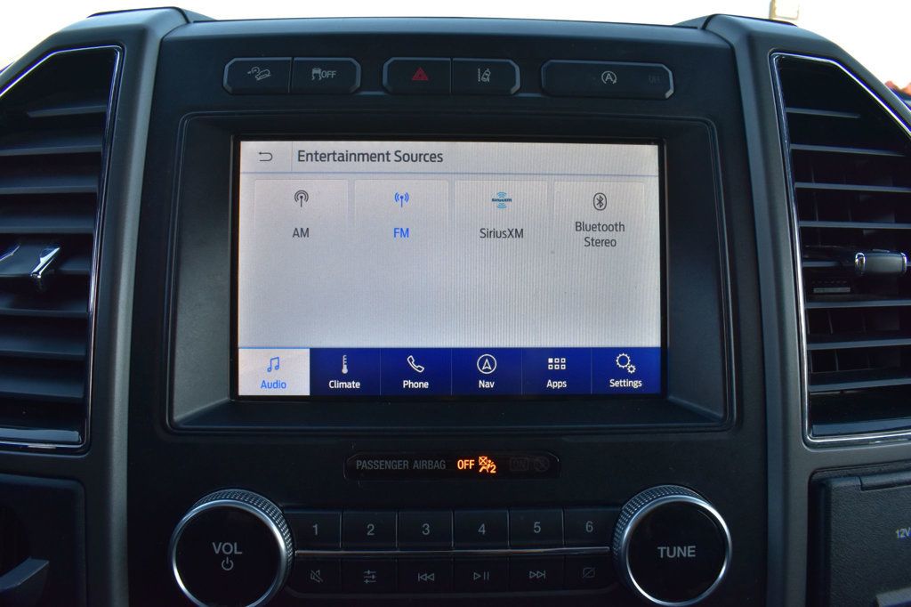 2020 Ford Expedition XLT 4x4 - 22943411 - 31