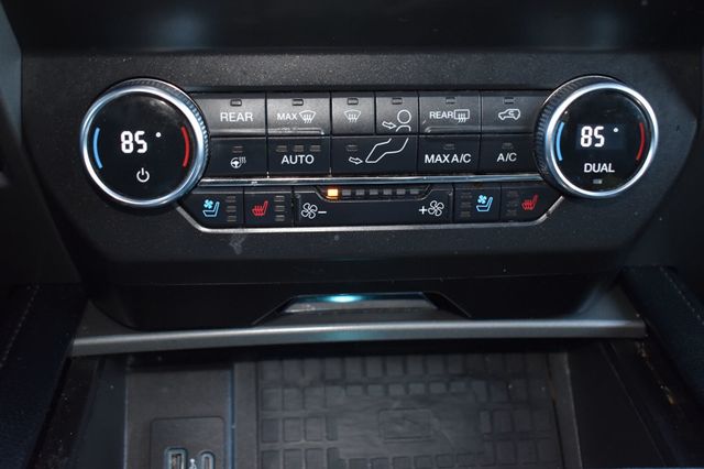 2020 Ford Expedition XLT 4x4 - 22943411 - 39