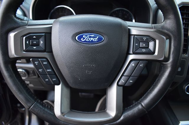 2020 Ford Expedition XLT 4x4 - 22975620 - 30