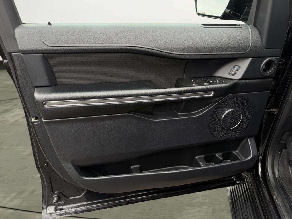 2020 Ford Expedition XLT 4x4 - 22964795 - 14