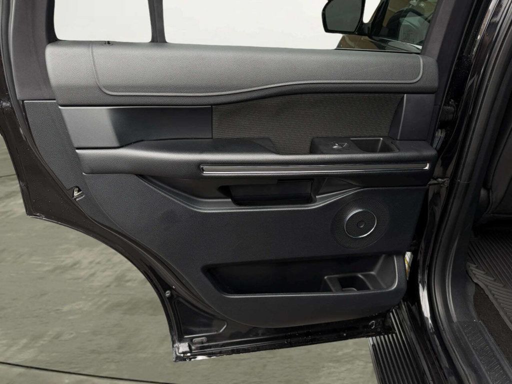 2020 Ford Expedition XLT 4x4 - 22964795 - 21