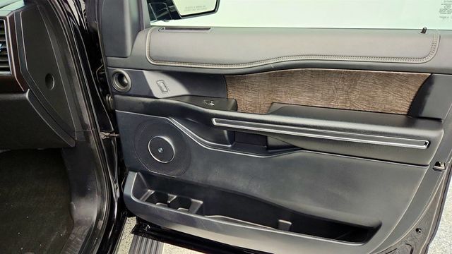 2020 Ford Expedition Max Limited 4x4 with Special Edition Package & Equipment 301A - 22969643 - 25