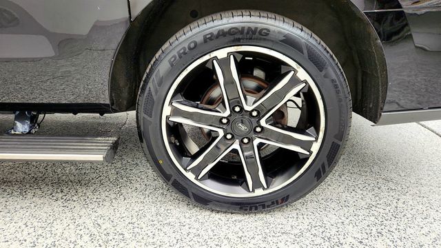 2020 Ford Expedition Max Limited 4x4 with Special Edition Package & Equipment 301A - 22969643 - 8