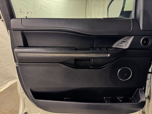 2020 Ford Expedition Max XLT 4WD - 22984087 - 13