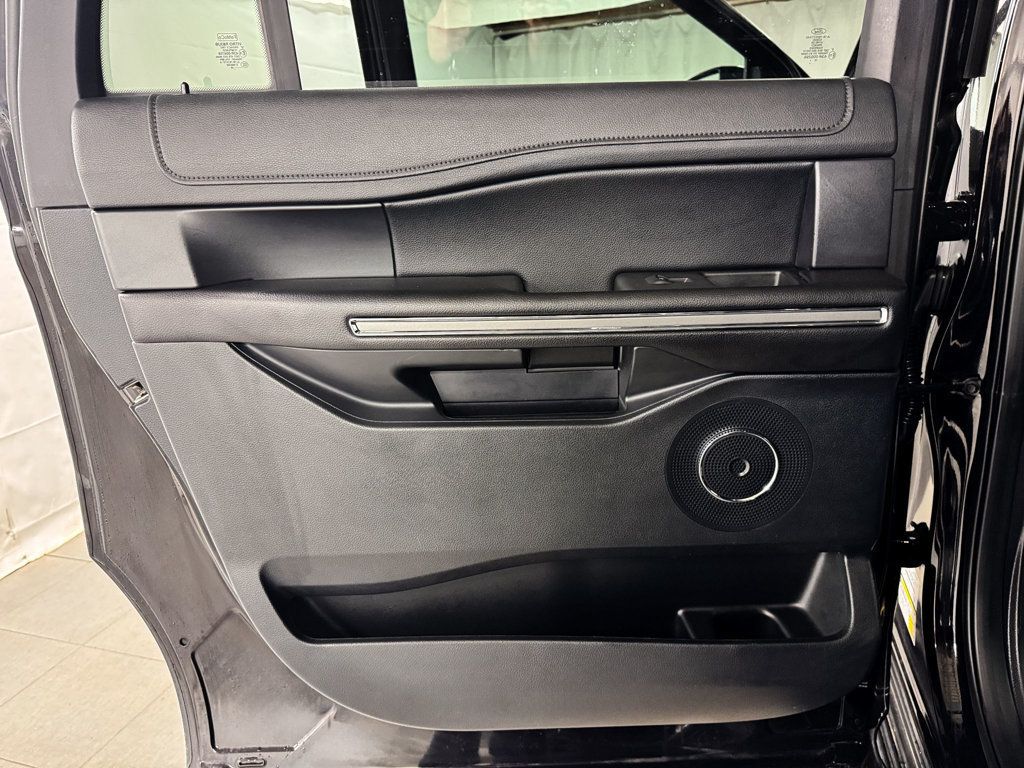 2020 Ford Expedition Max XLT 4WD - 22999145 - 13