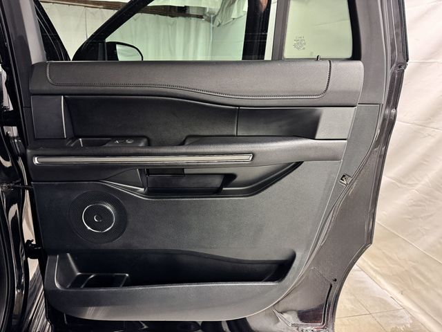 2020 Ford Expedition Max XLT 4WD - 22999145 - 14
