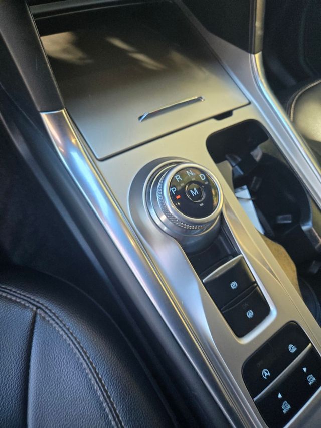 2020 Ford Explorer  - 22938434 - 15