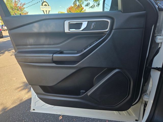 2020 Ford Explorer  - 22938434 - 23