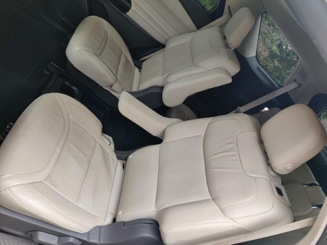 2020 Ford Explorer 2020 Ford Explorer- Platinum - Low Mileage  - 22887206 - 38