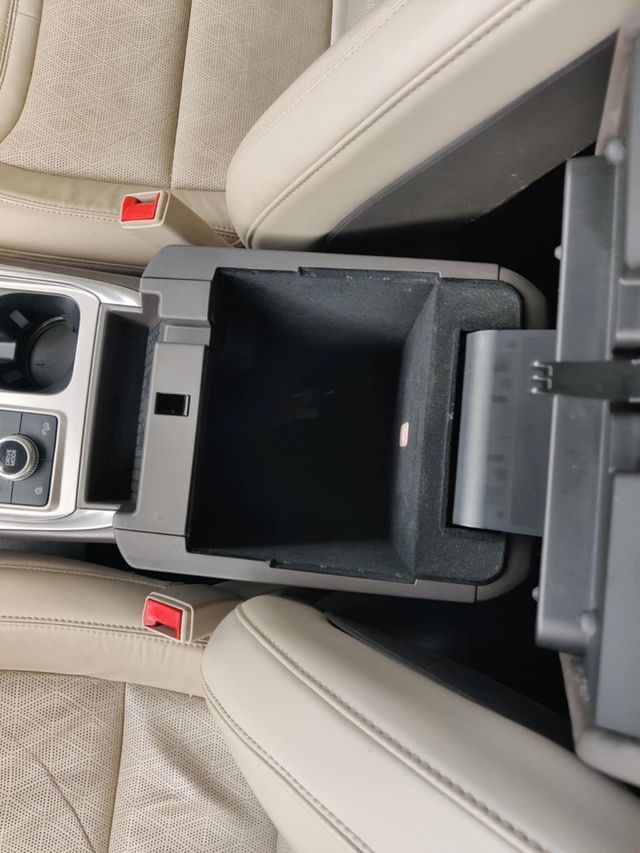 2020 Ford Explorer 2020 Ford Explorer- Platinum - Low Mileage  - 22887206 - 47